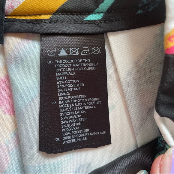 H&M Women's Colorful Abstract Printed Pleated Mini Skirt Size 6 - Picture 5 of 5